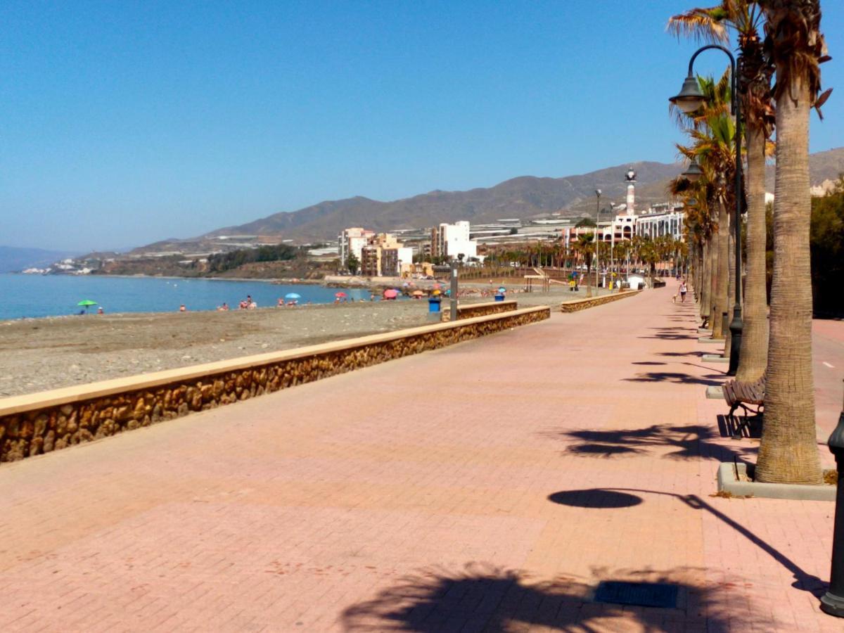 Вилла Tranquila Casa Frente Al Mar Адра Экстерьер фото