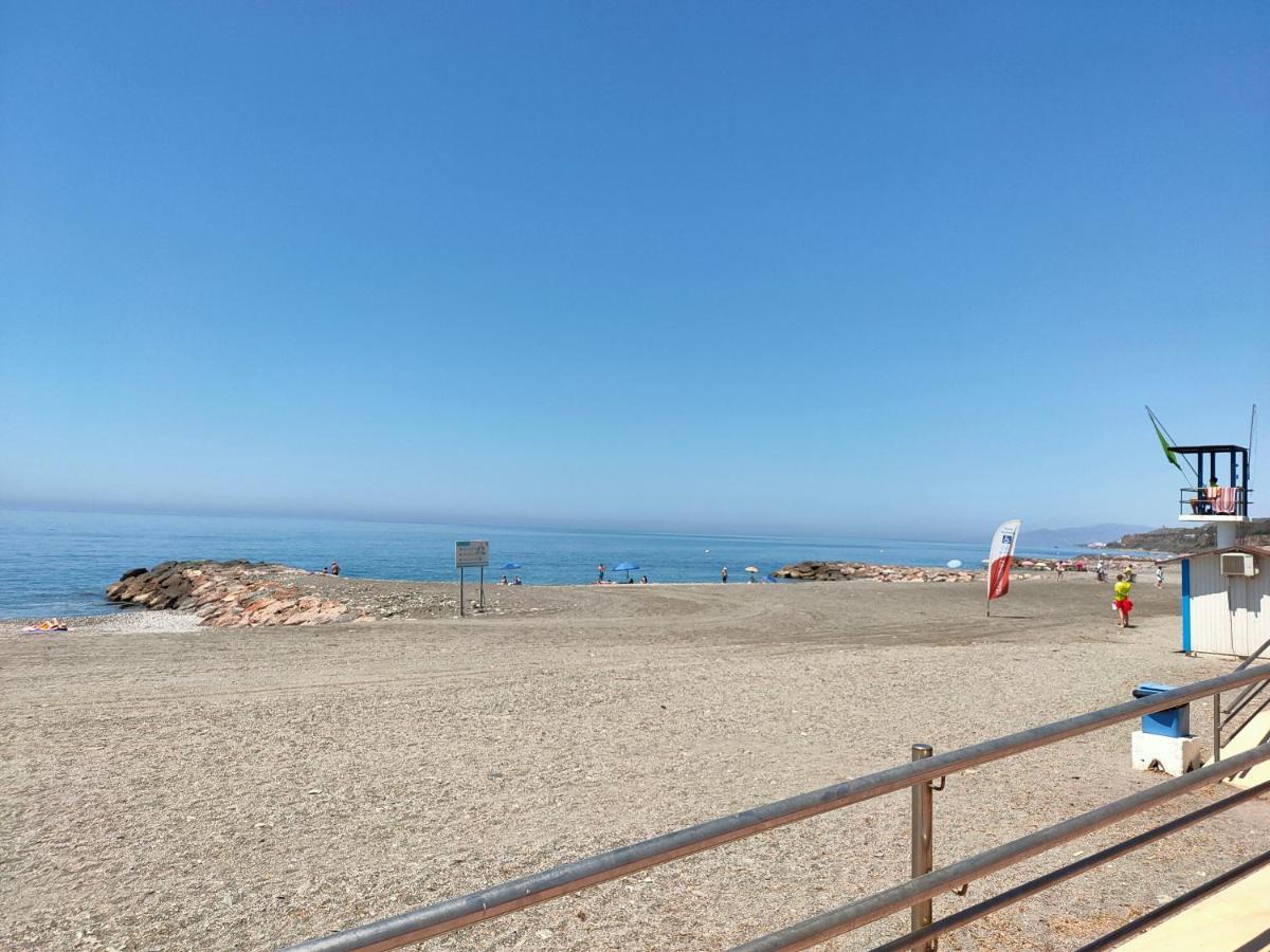 Вилла Tranquila Casa Frente Al Mar Адра Экстерьер фото