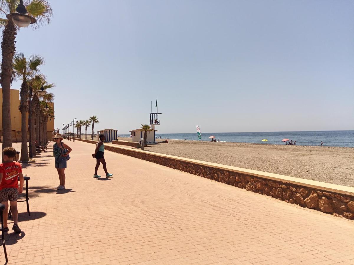 Вилла Tranquila Casa Frente Al Mar Адра Экстерьер фото