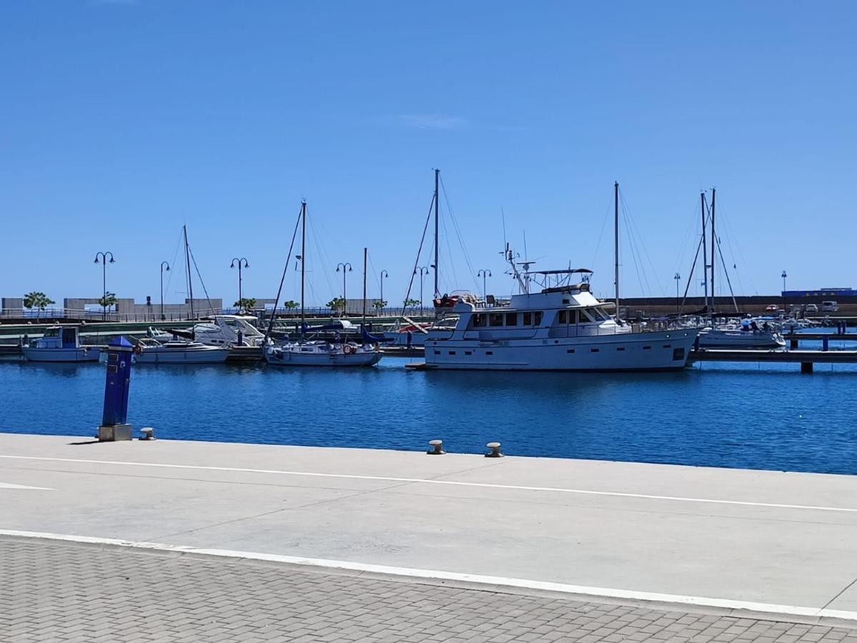 Вилла Tranquila Casa Frente Al Mar Адра Экстерьер фото